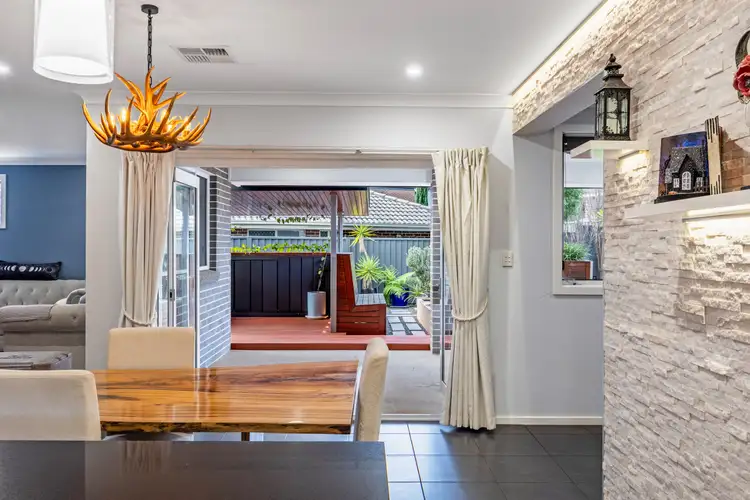 14 Treeview Place, Glenmore Park NSW 2745