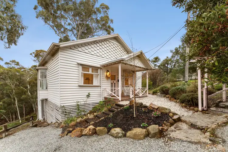 2 Golden Springs Avenue, Hepburn Springs VIC 3461