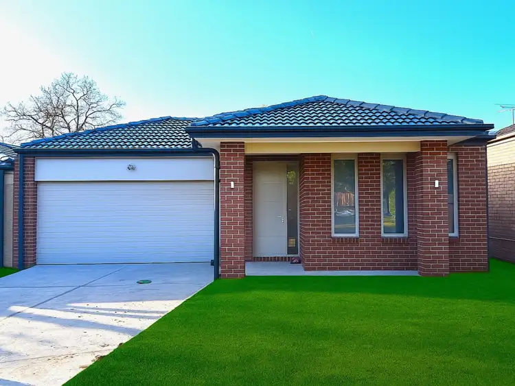 13B Pine Road, Bayswater VIC 3153