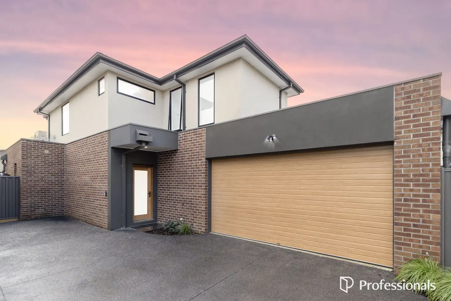 Main view of Homely townhouse listing, Unit 2-7/7-8 Blanche Court, Doncaster East VIC 3109