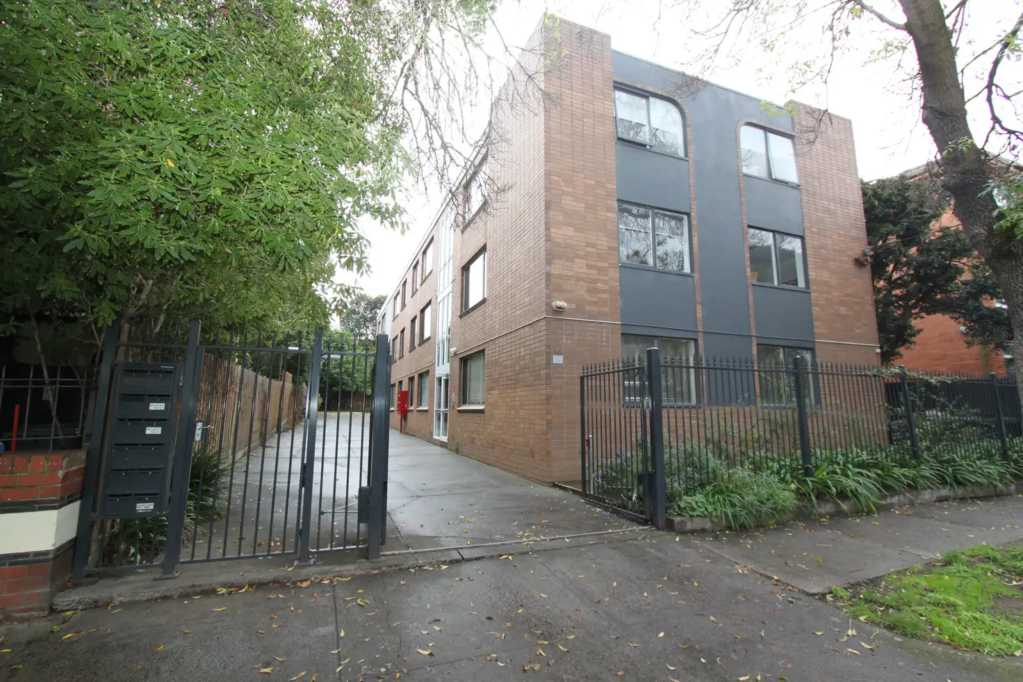 Main view of Homely apartment listing, 11/16 Robe Street, St Kilda VIC 3182