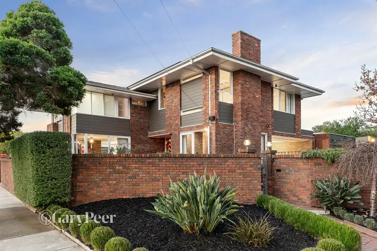 2 Takapuna Street, Caulfield South VIC 3162
