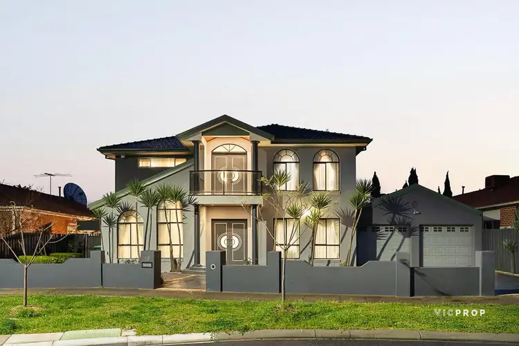 13 Winged Foot Drive, Sunshine North VIC 3020