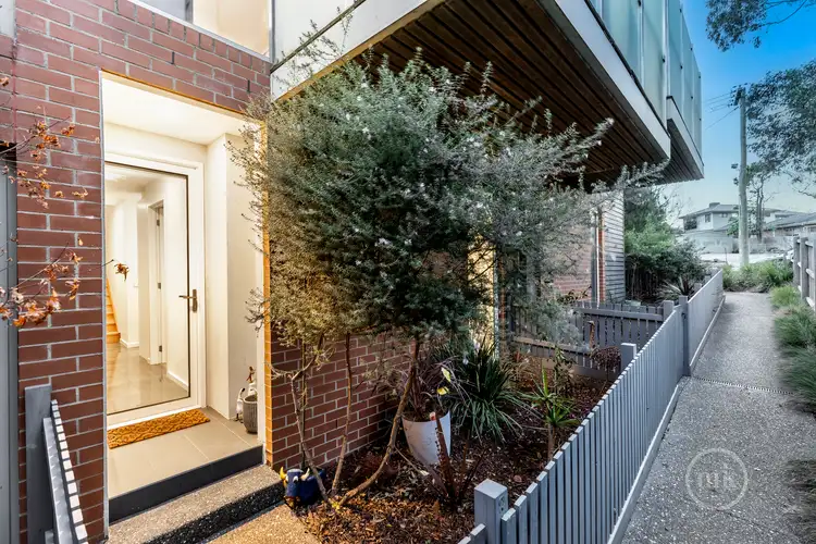 Main view of Homely townhouse listing, 2/362 Belmore Road, Balwyn VIC 3103