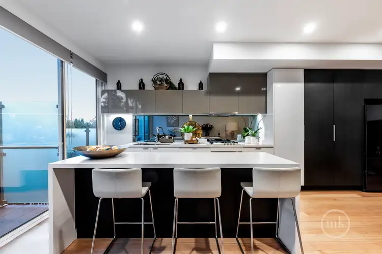 Third view of Homely townhouse listing, 2/362 Belmore Road, Balwyn VIC 3103