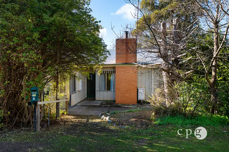 6 Chapel Street South