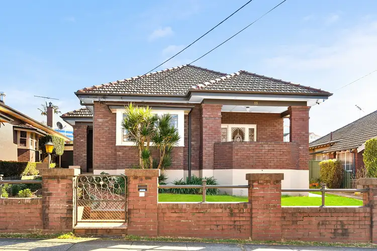 11 Meakem Street, Hurstville NSW 2220