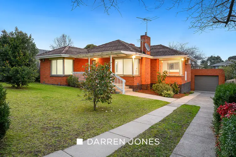 15 Sharpes Road, Watsonia North VIC 3087