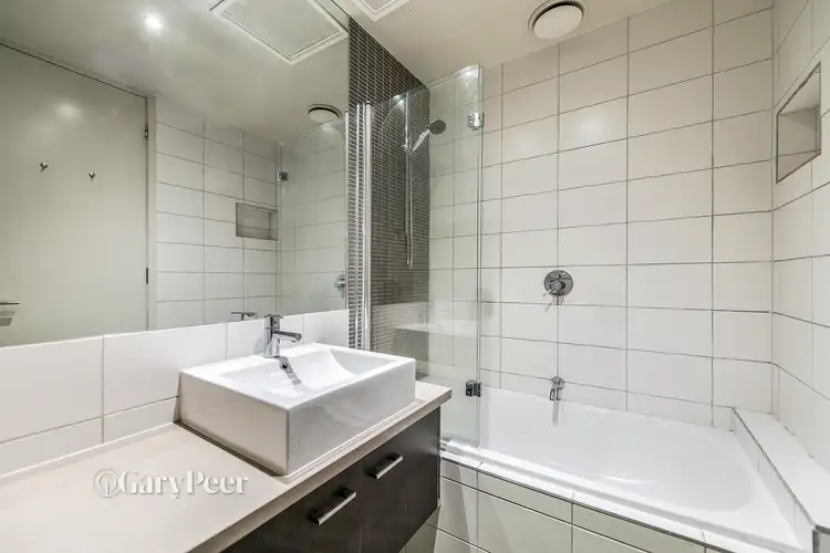 Sixth view of Homely apartment listing, 5/10 Scott Street, Elwood VIC 3184