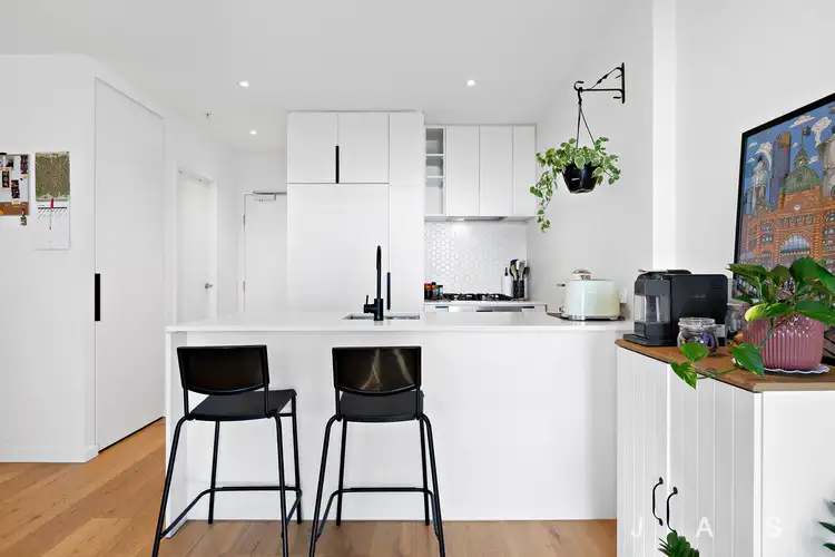 805/8 Hallenstein Street, Footscray VIC 3011