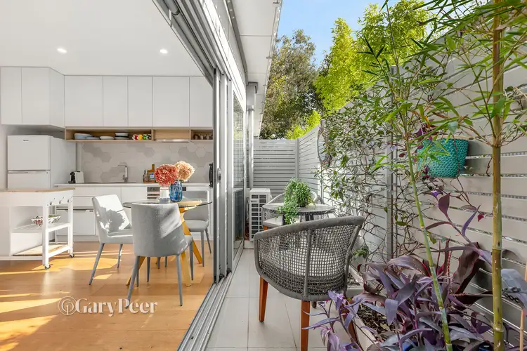 Main view of Homely apartment listing, 2/118 Brighton Road, Ripponlea VIC 3185
