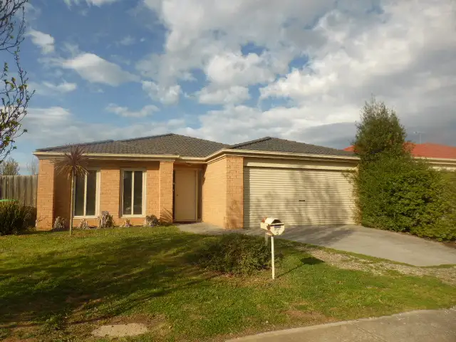 Second view of Homely house listing, 5 Chestnut Grove, Werribee VIC 3030