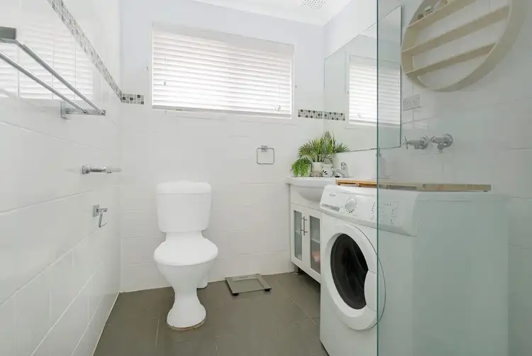 Fourth view of Homely unit listing, 1/21 Yellagong Street, West Wollongong NSW 2500