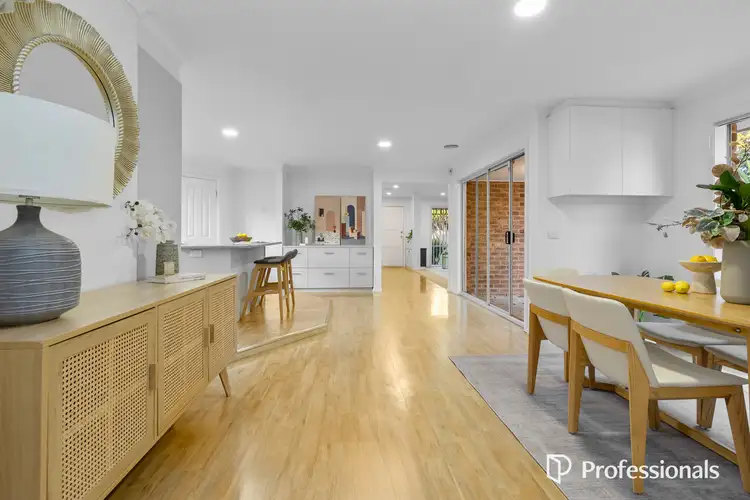 Fifth view of Homely house listing, 2 Claremont Glen, Berwick VIC 3806