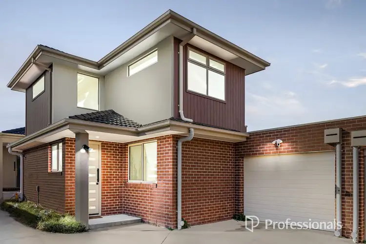 2/15 Lenore Street, Springvale VIC 3171