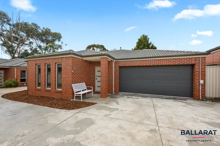 3/104 Whitehorse Road, Mount Clear VIC 3350