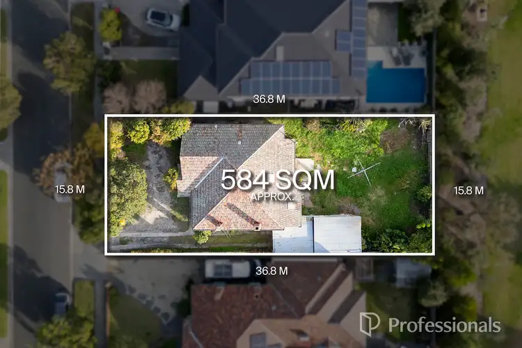 Second view of Homely house listing, 11 Wattle Grove, Mckinnon VIC 3204