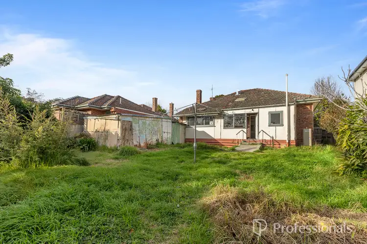 Fifth view of Homely house listing, 11 Wattle Grove, Mckinnon VIC 3204