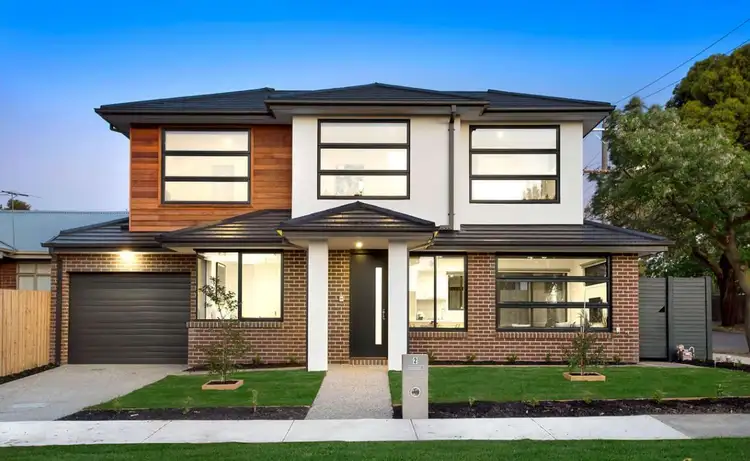 2 Law Street, Heidelberg Heights VIC 3081