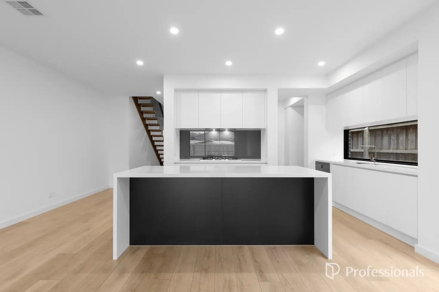 Main view of Homely house listing, 52a Kennedy Street, Bentleigh East VIC 3165