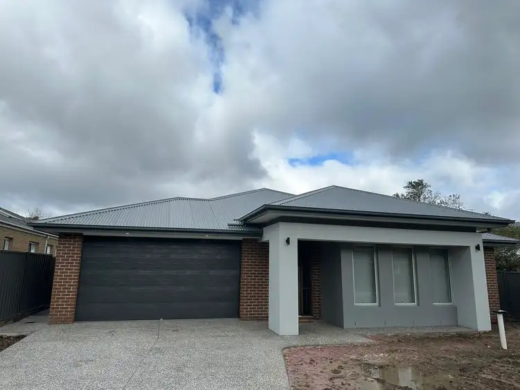 1 Woodworth Street, New Gisborne VIC 3438