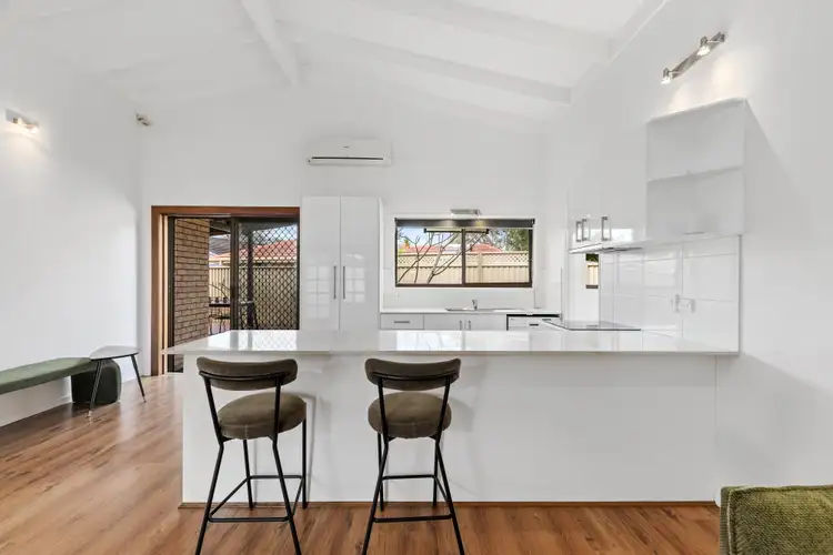 3/4 Shrike Court, Burleigh Waters QLD 4220