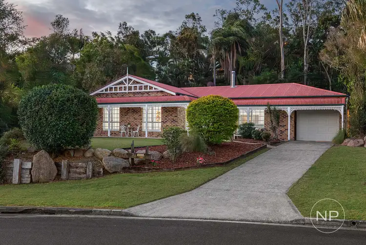 32 Blackwood Drive, Arana Hills QLD 4054