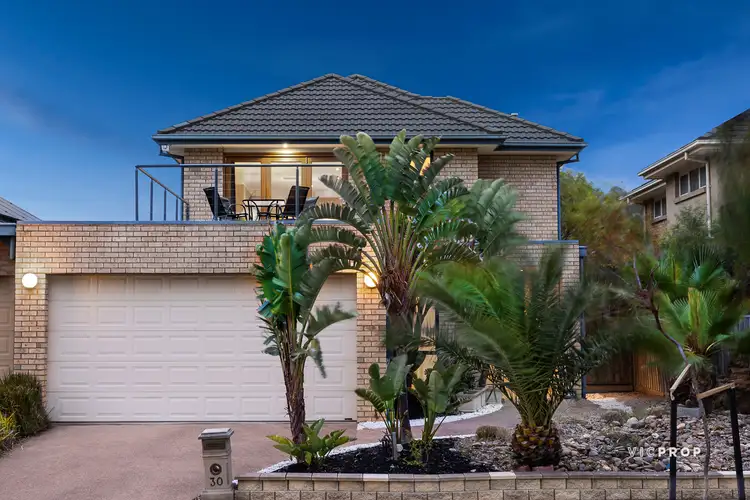 30 Scenic Drive, Sanctuary Lakes VIC 3030