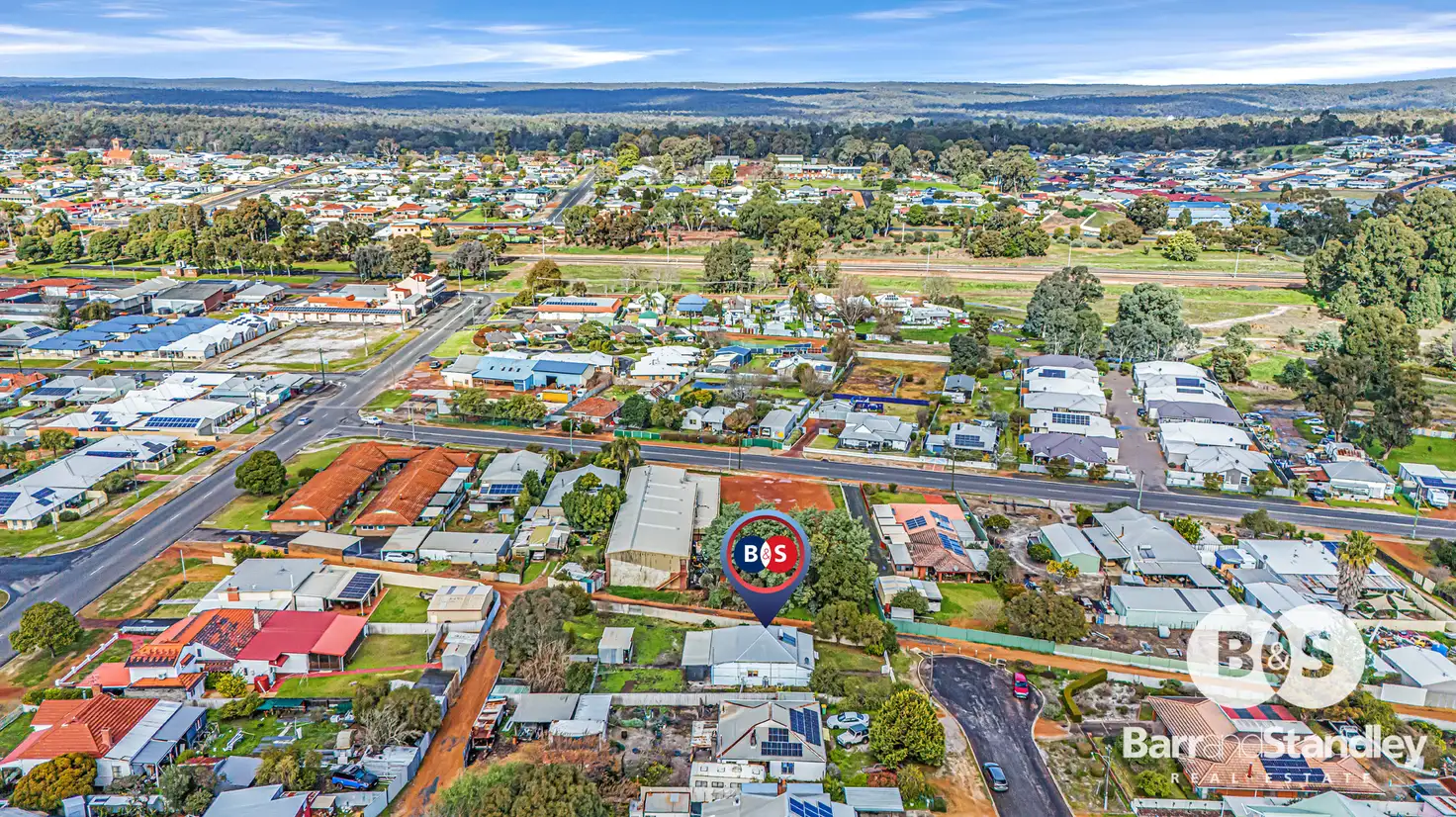 Main view of Homely house listing, 2 Hawthorne Avenue, Collie WA 6225
