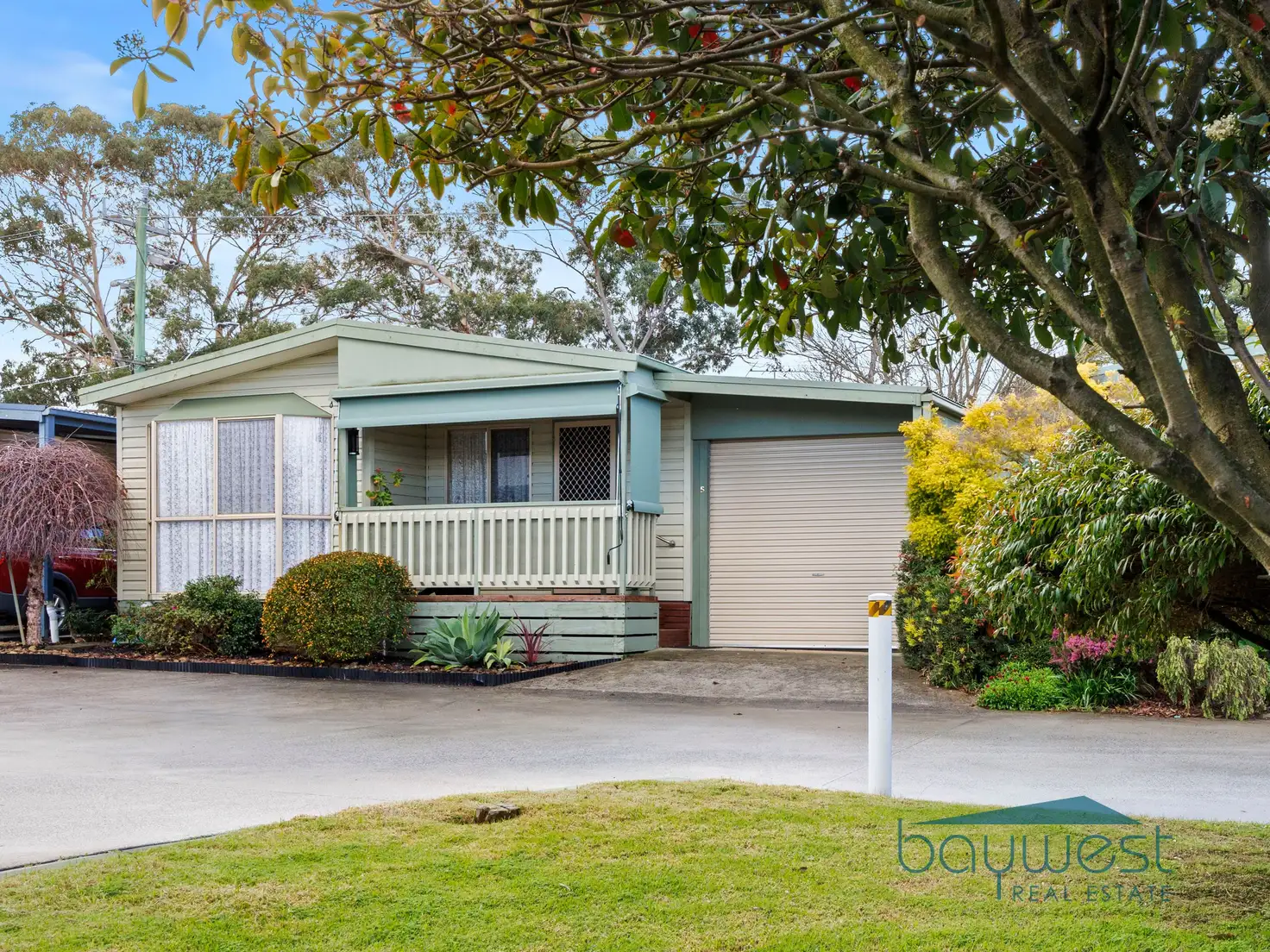 Main view of Homely retirement listing, 5 Harbour Drive, Hastings VIC 3915
