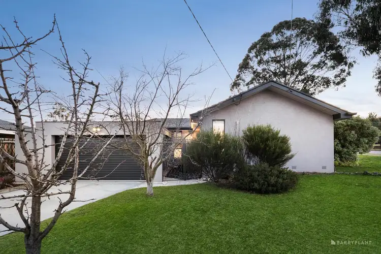 11 Kanowindra Crescent, Greensborough VIC 3088