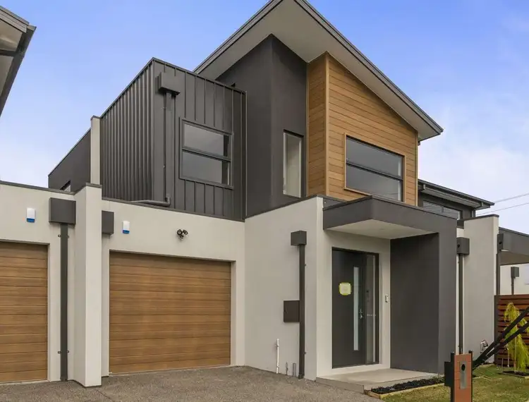 36A Richelieu Street