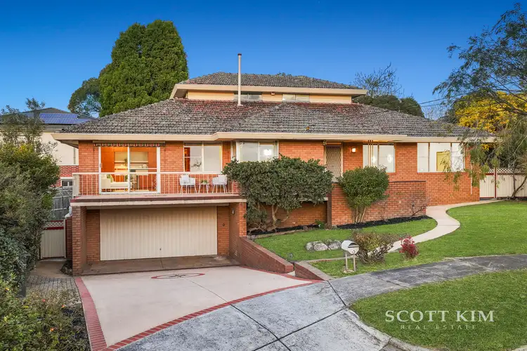 6 Valley View Court, Glen Waverley VIC 3150