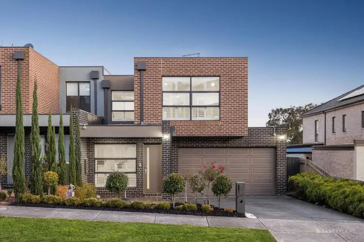 16 Somerville Street, Doncaster VIC 3108