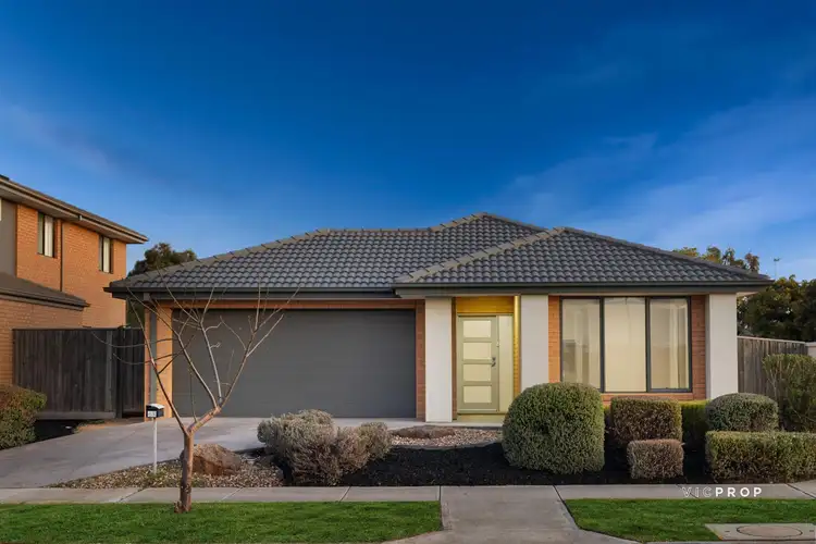 42 Carmen Road, Point Cook VIC 3030
