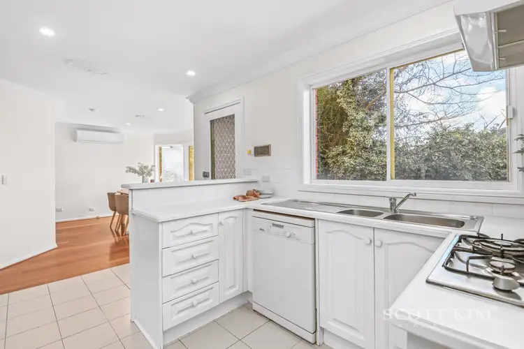 Sixth view of Homely townhouse listing, 27 Munro Avenue, Mount Waverley VIC 3149