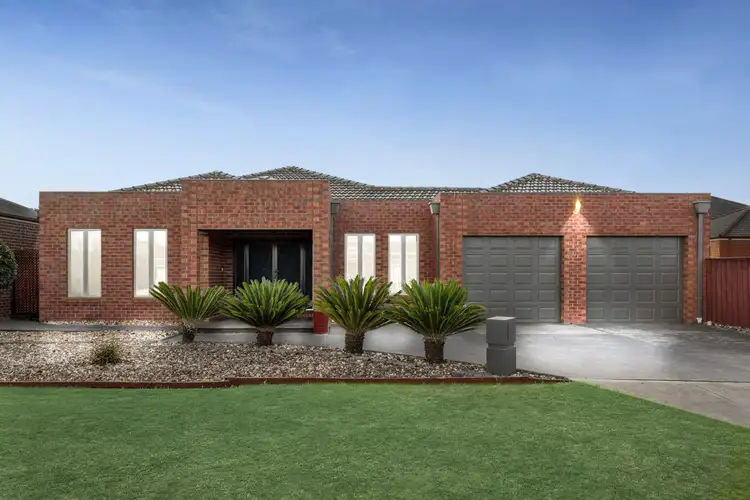 11 Kooyong Court, Taylors Hill VIC 3037