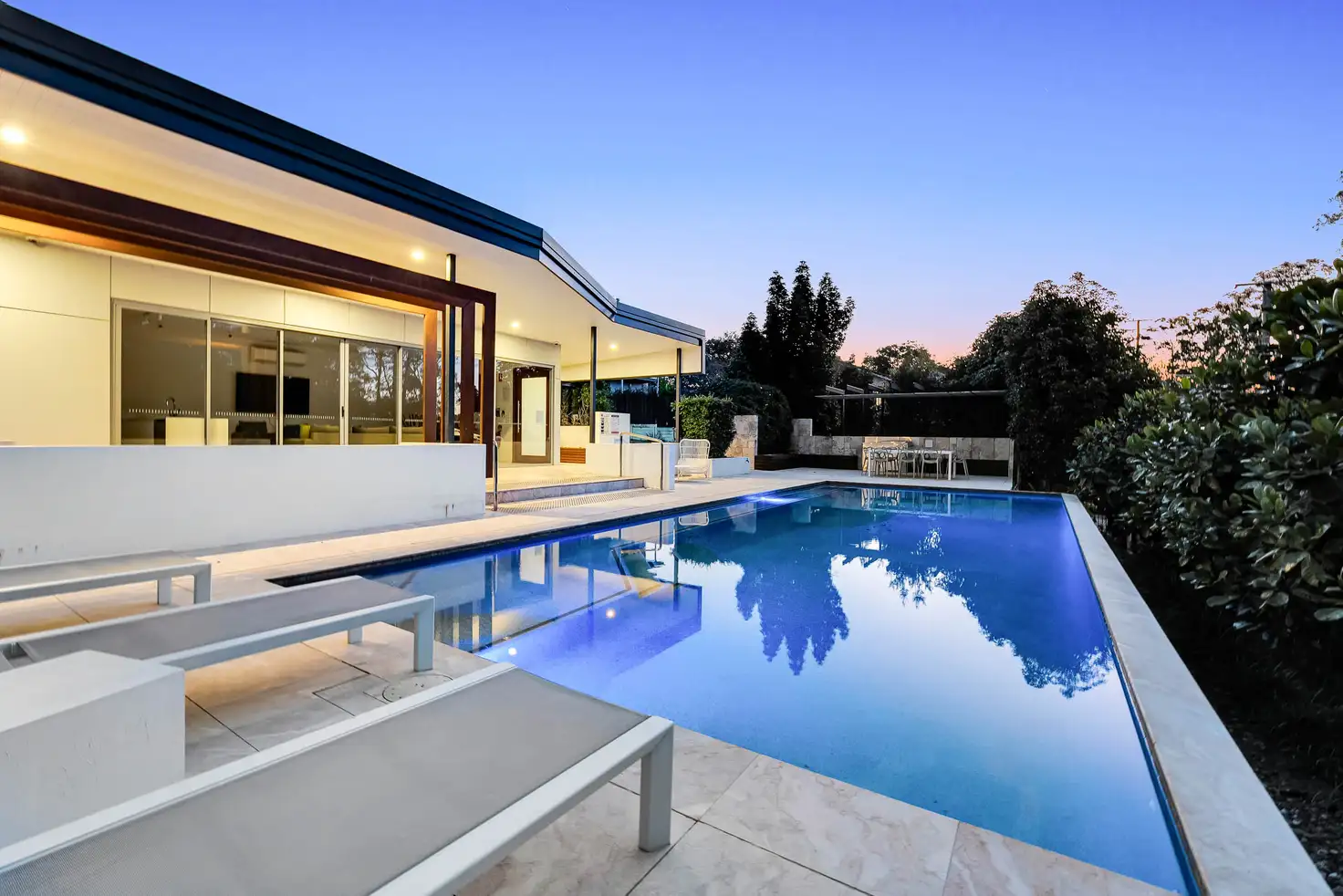 Main view of Homely townhouse listing, 17/8 Russell Street, Everton Park QLD 4053