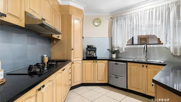 Fifth view of Homely house listing, 23 Hutchins Circuit, Bundoora VIC 3083