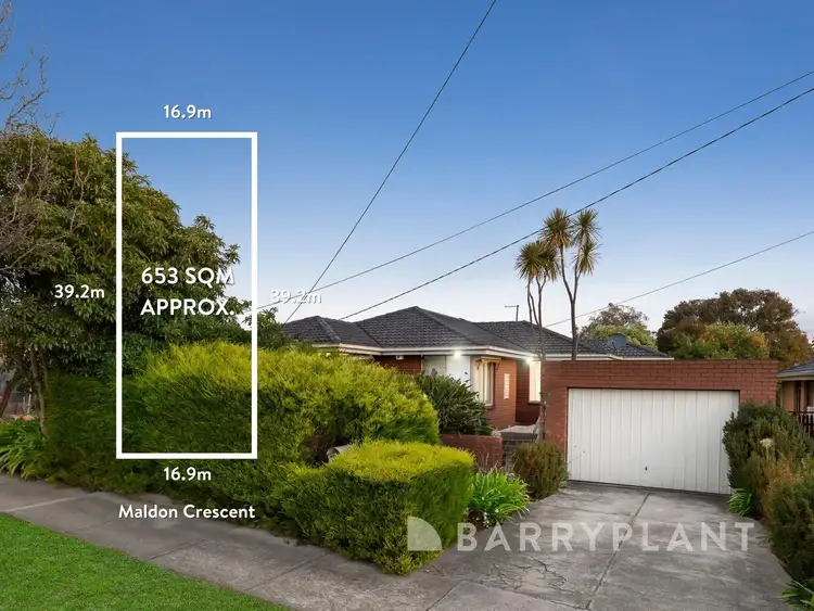 15 Maldon Crescent