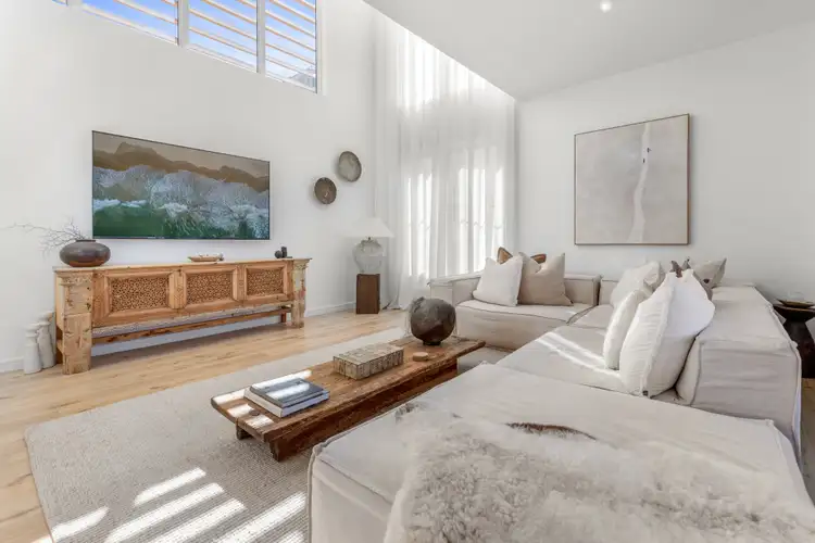 2/1431 Gold Coast Highway, Palm Beach QLD 4221