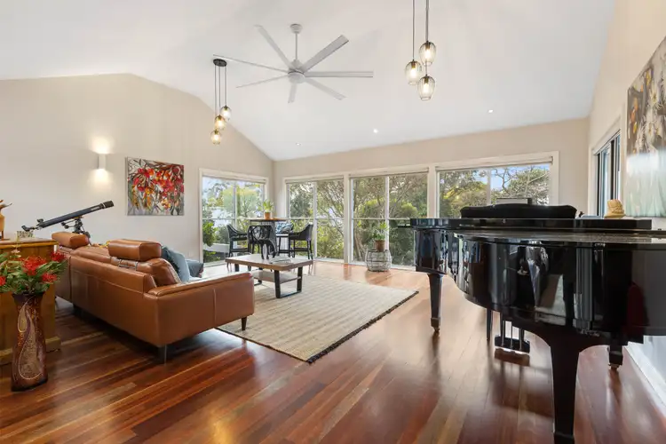 Second view of Homely house listing, 20 Darwin Drive, Lapstone NSW 2773