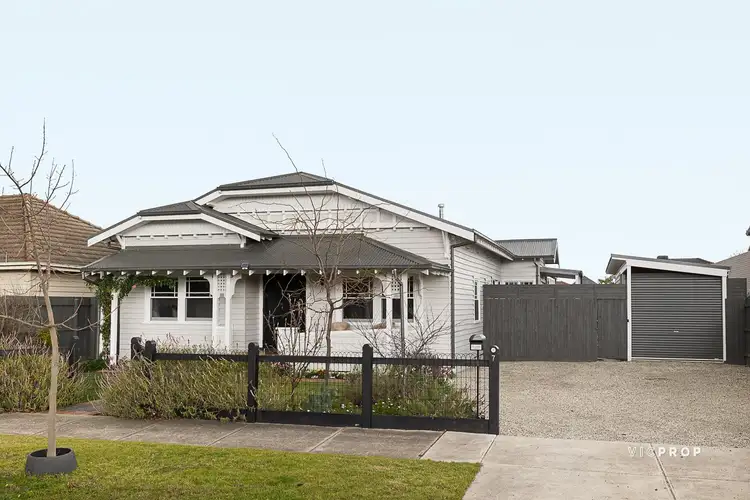 7 Mccasker Avenue, Reservoir VIC 3073