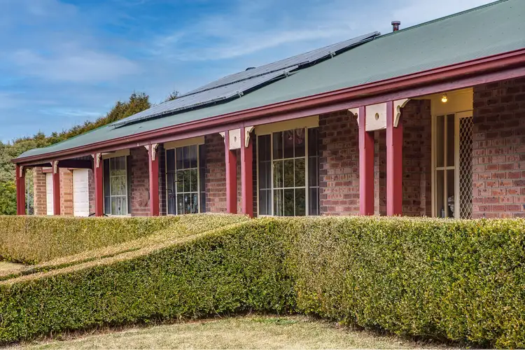 6 Hampton Court, Moss Vale NSW 2577
