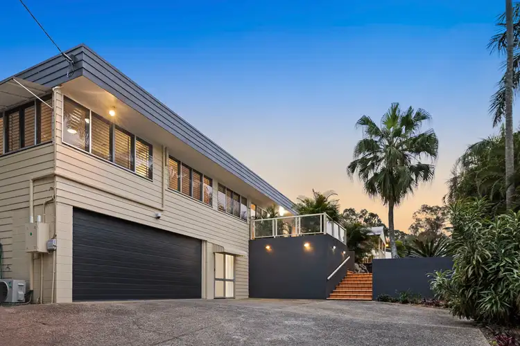 19 Kowhai St, Kenmore QLD 4069