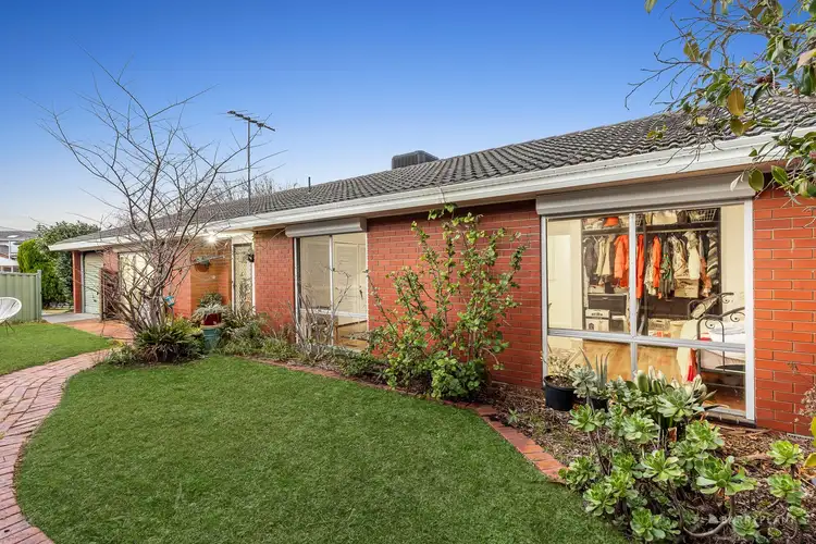 2 Lynnwood Parade, Templestowe Lower VIC 3107