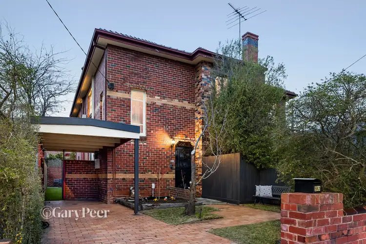 563 Inkerman Road