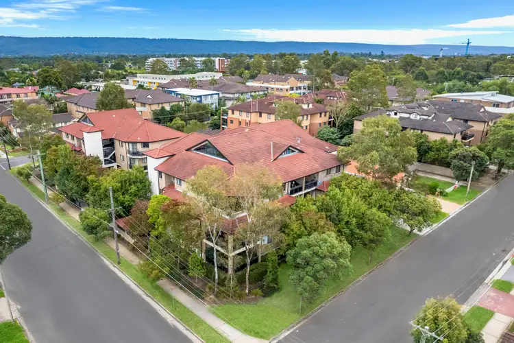 16/29-31 Preston Street, Jamisontown NSW 2750