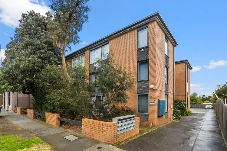 8/39-41 Hyde Street, Footscray VIC 3011