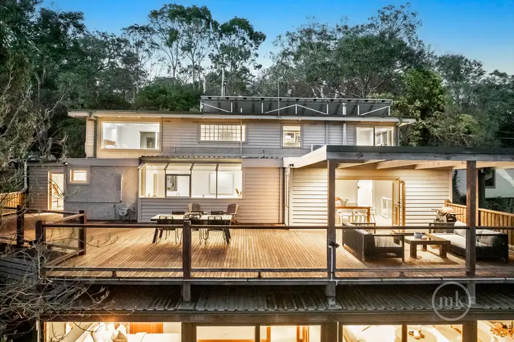 8 Sherbrooke Street, Eltham North VIC 3095